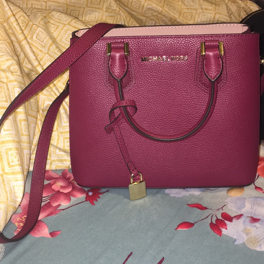 Micheal kors purse